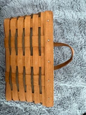 1993 Longaberger small key basket  with plastic liner.